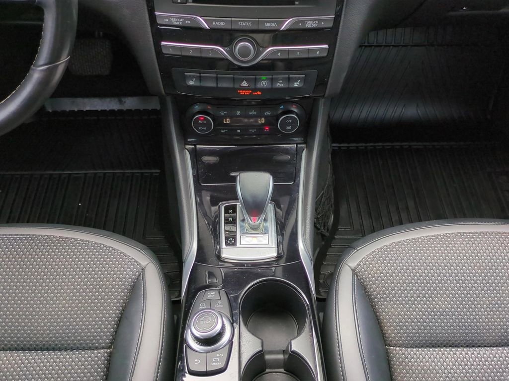 Used 2019 INFINITI QX30 AWD w/ Navigation Package image 19