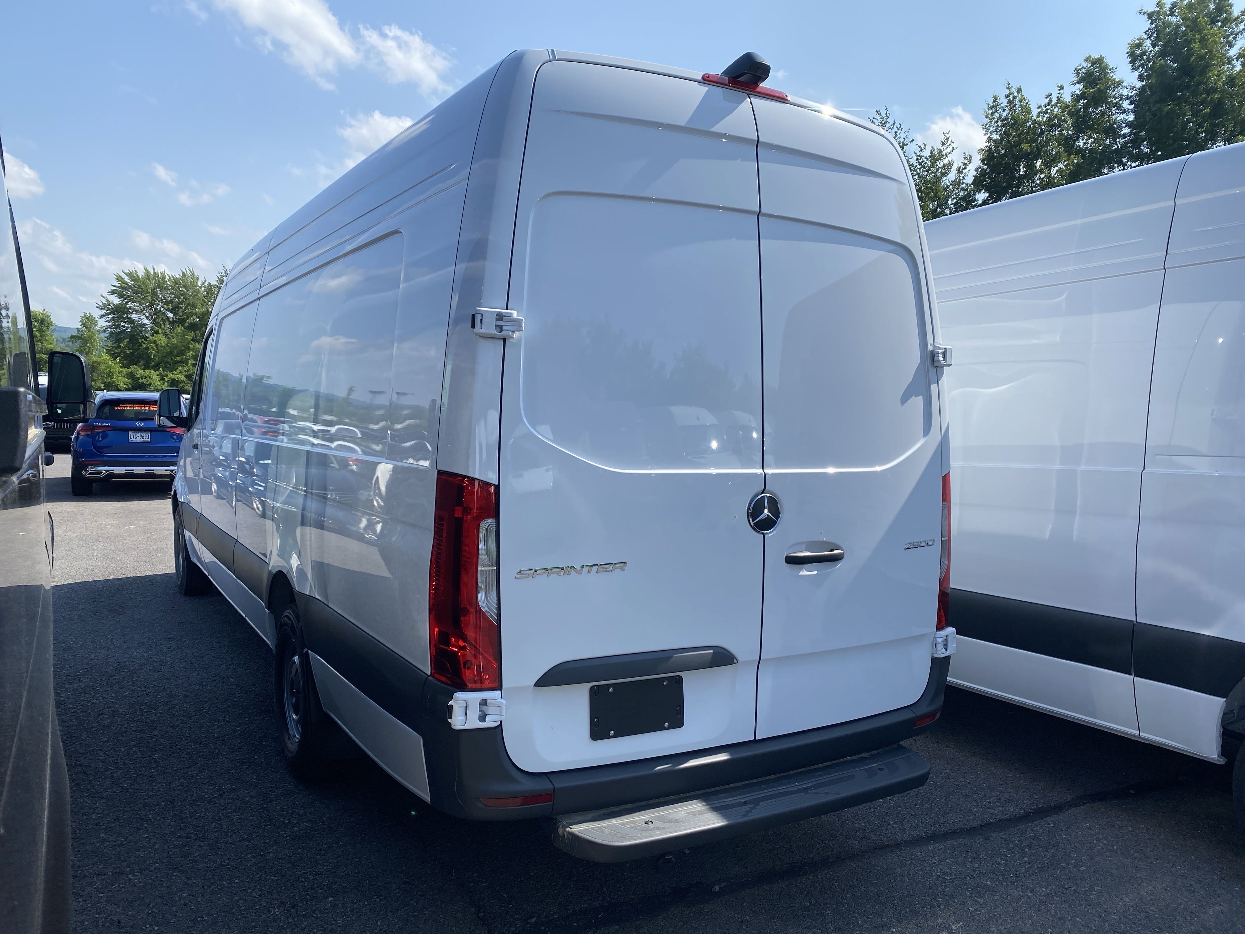 New 2025 Mercedes-Benz Sprinter 2500 image 5