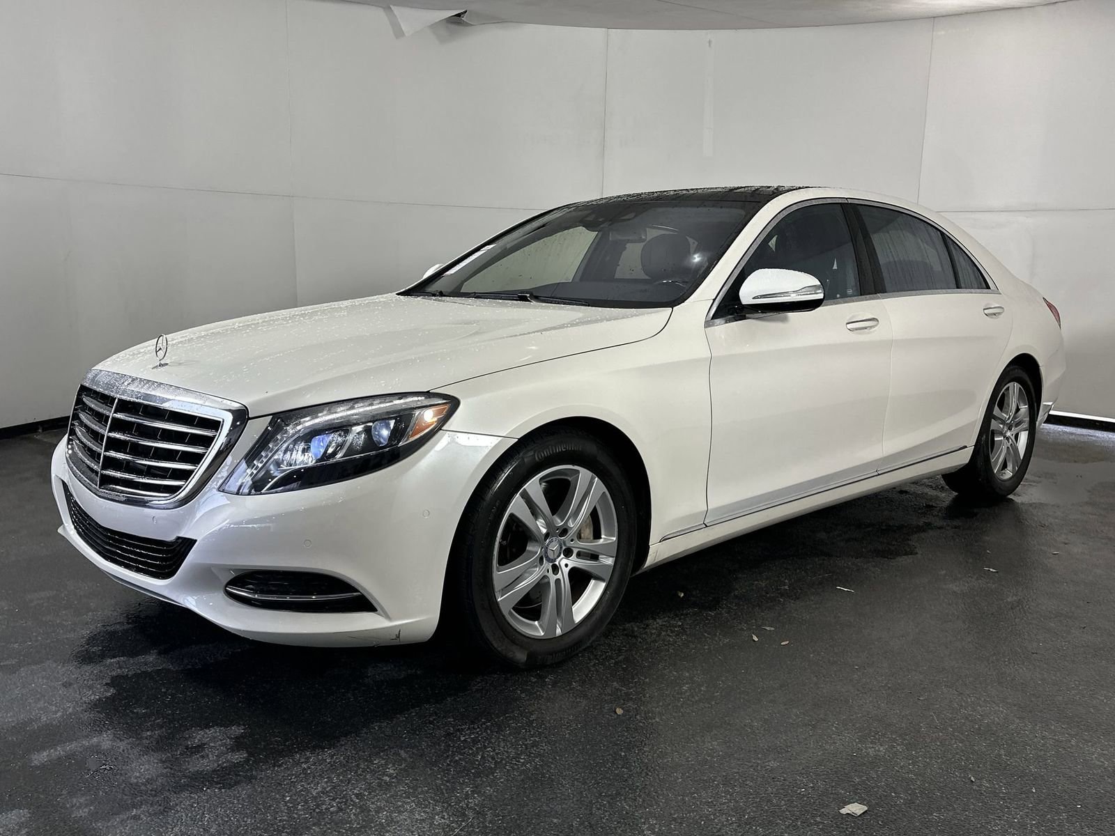 Used 2017 Mercedes-Benz S 550 Sedan image 4