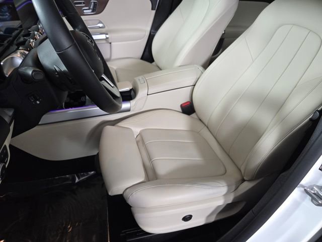 Used 2022 Mercedes-Benz GLB 250 4MATIC image 18