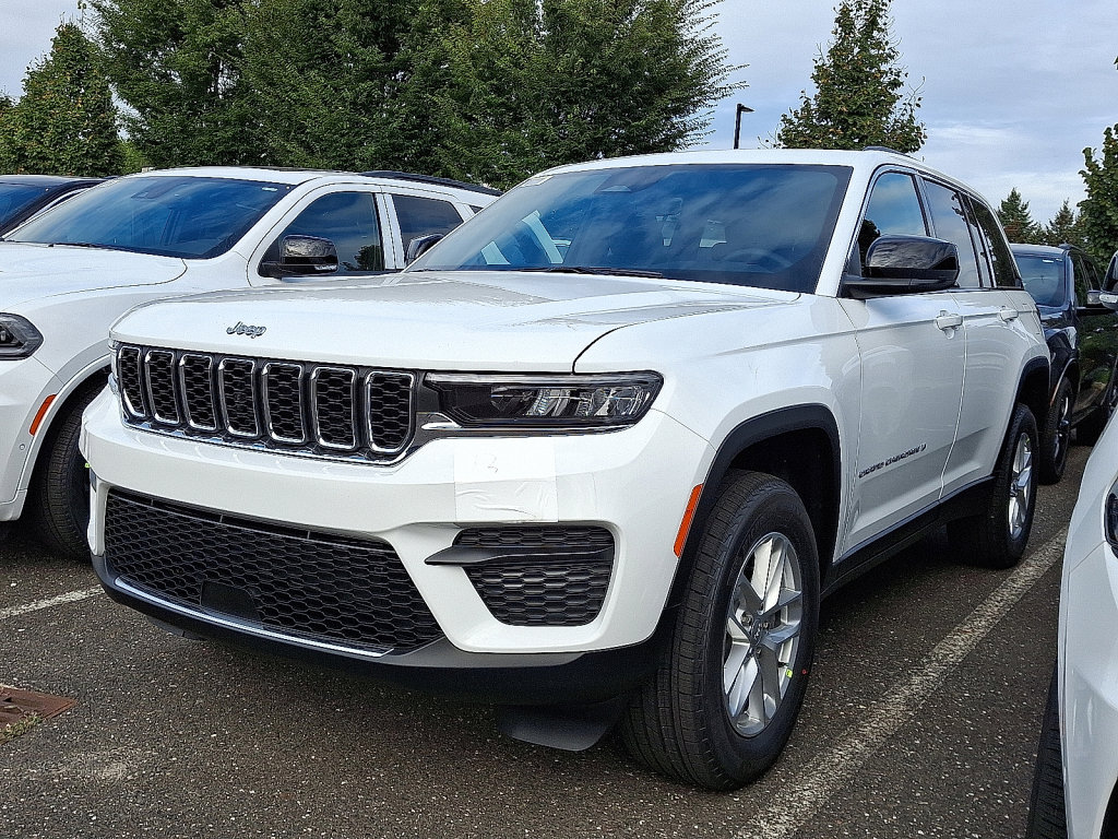 New 2025 Jeep Grand Cherokee Laredo X