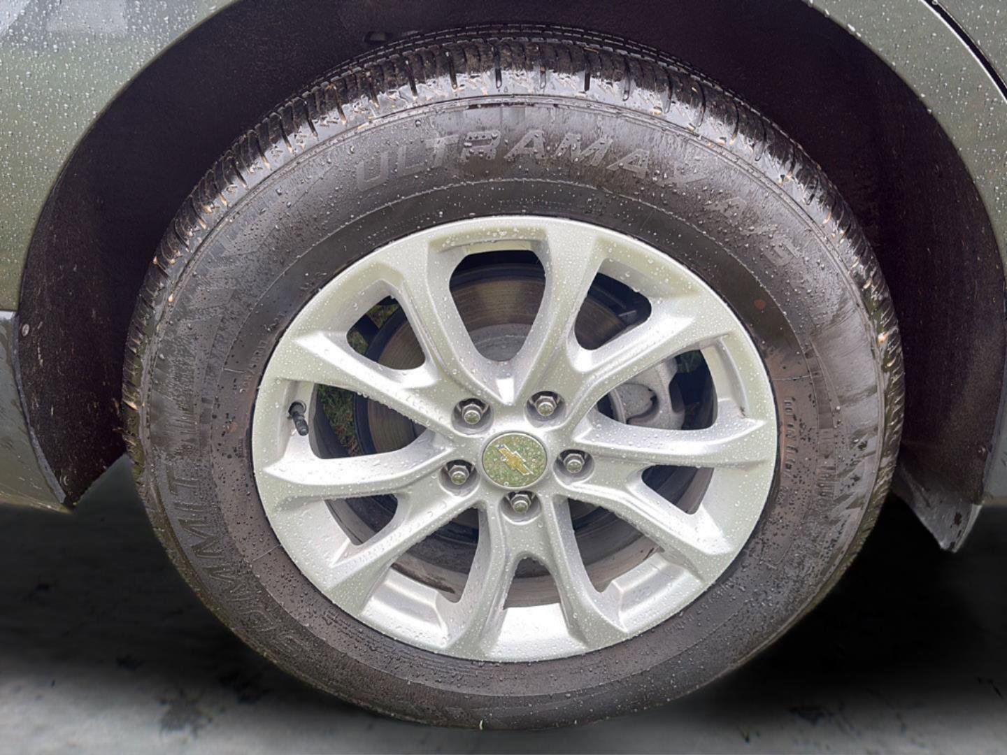 Used 2019 Chevrolet Equinox LT w/ Driver Convenience Package image 7