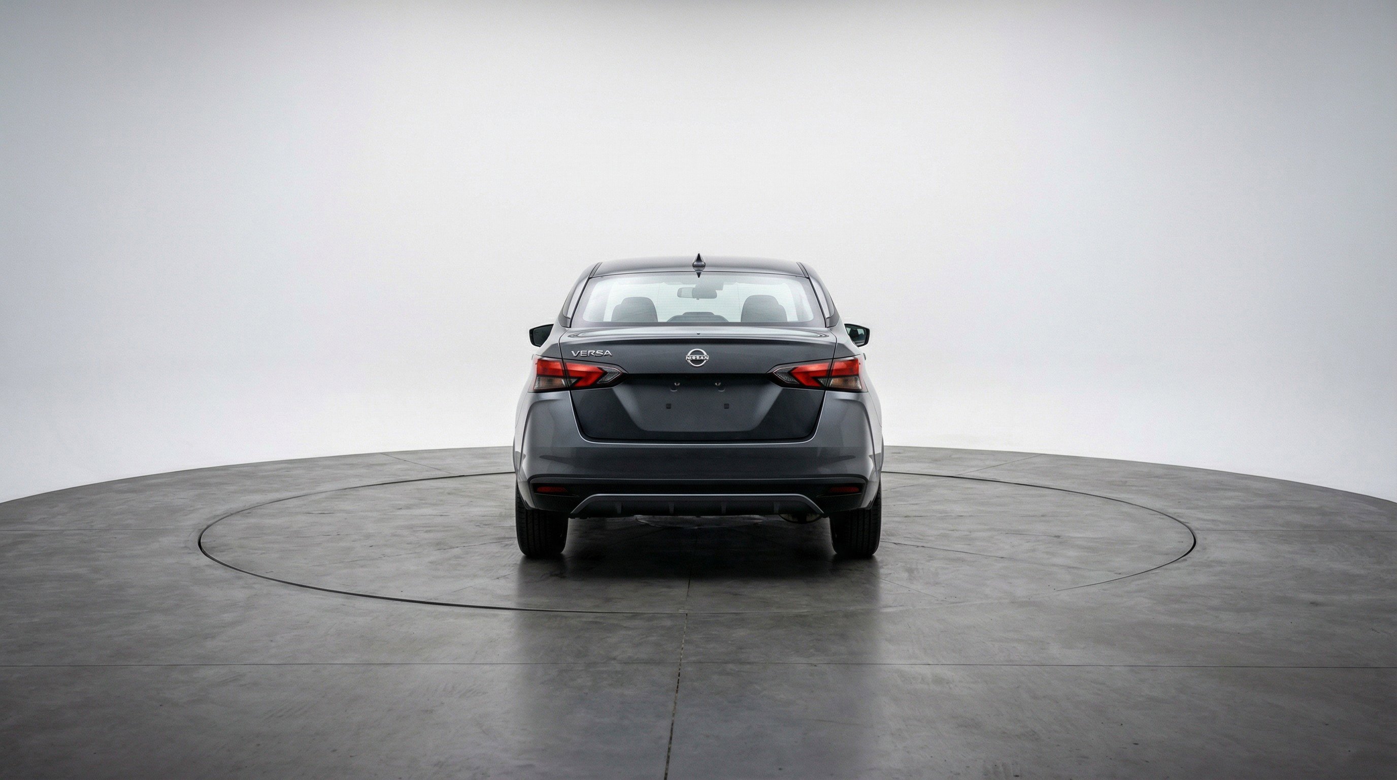 Used 2025 Nissan Versa SV image 7