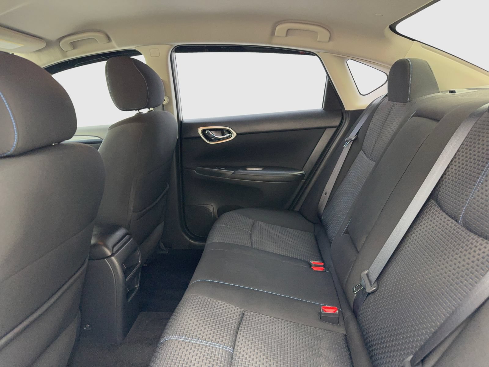 Used 2017 Nissan Sentra SR FWD image 36