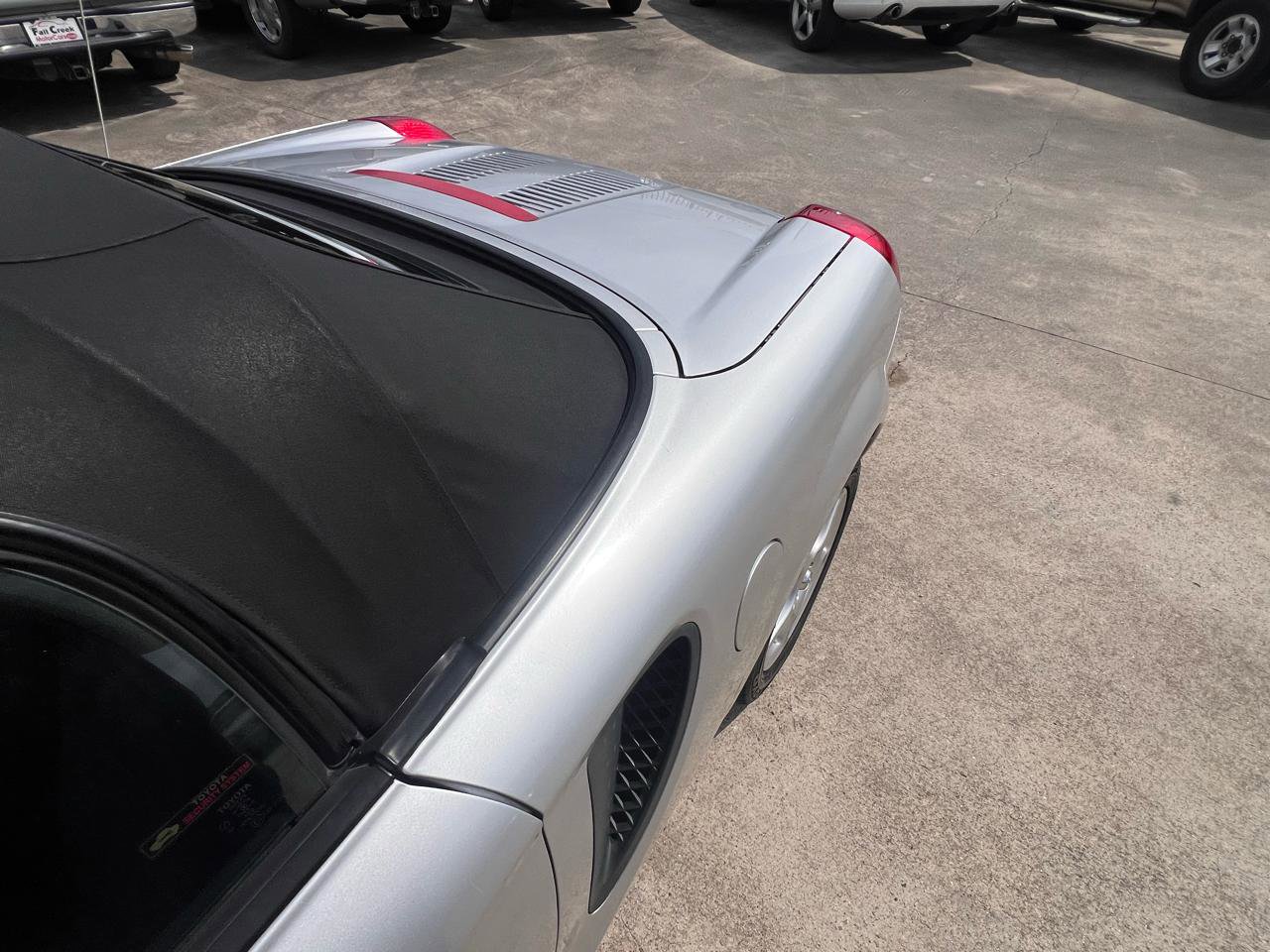 Used 2002 Toyota MR2 RWD image 85
