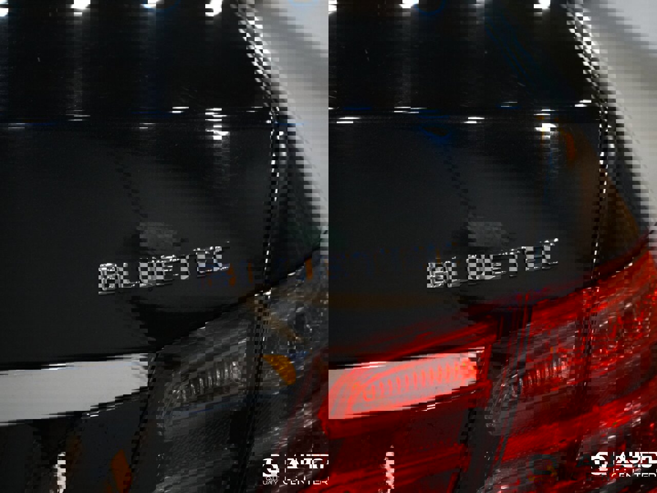 Used 2014 Mercedes-Benz E 250 E 250 Base BlueTEC® 4MATI image 7