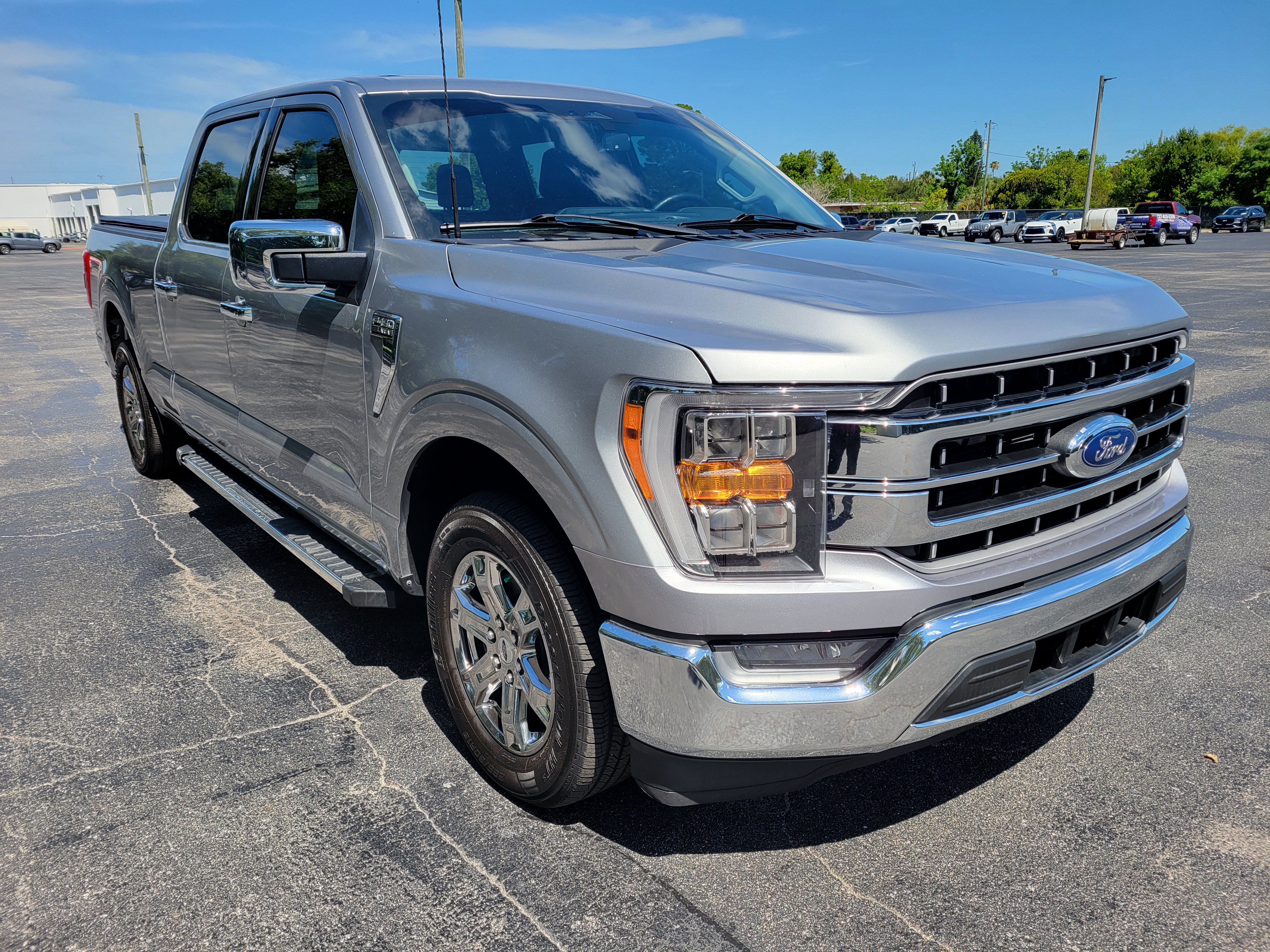 Used 2023 Ford F150 Lariat RWD image 3