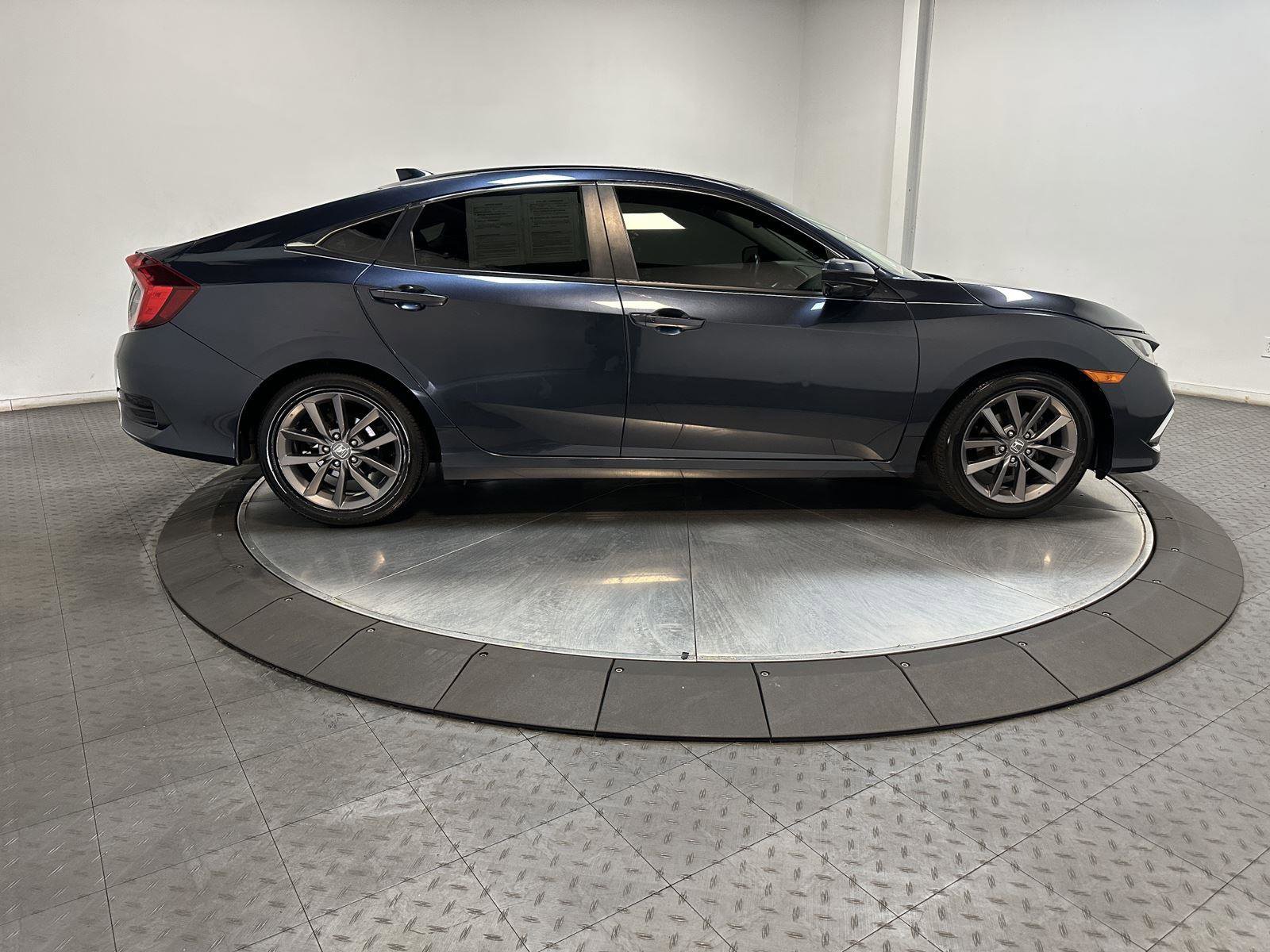 Used 2019 Honda Civic EX-L image 15