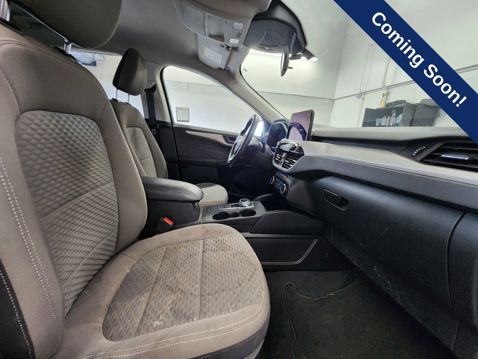 Used 2022 Ford Escape SE image 23