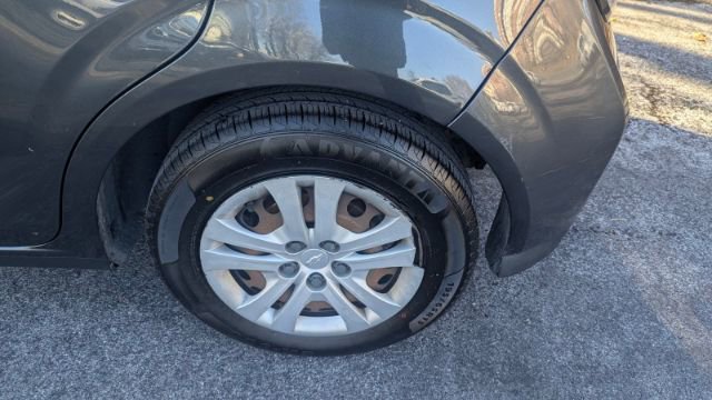 Used 2019 Chevrolet Sonic LT image 10