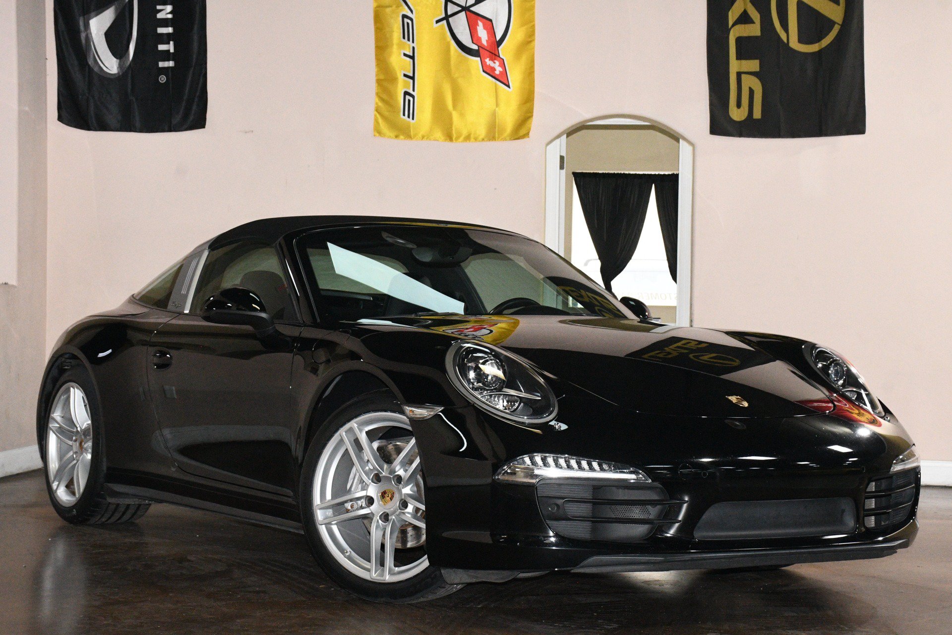 Used 2015 Porsche 911 Targa 4 AWD/4WD image 3