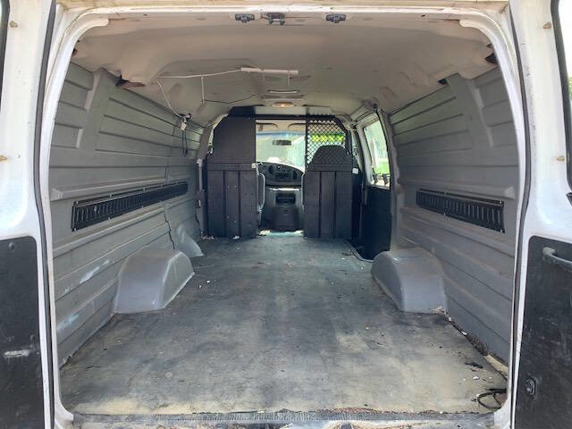 Used 2003 Ford E-250 and Econoline 250 Extended image 16