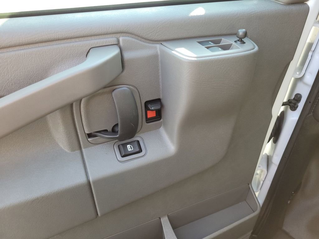 New 2025 Chevrolet Express 2500 w/ Driver Convenience Package image 20