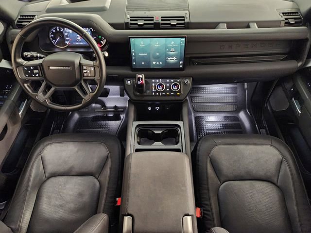 Used 2023 Land Rover Defender 130 X-Dynamic SE AWD/4WD image 4