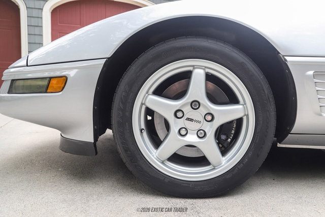 Used 1996 Chevrolet Corvette Convertible RWD image 87