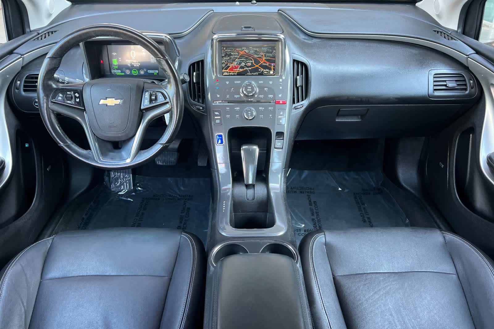 Used 2015 Chevrolet Volt Premium w/ Premium Trim Package FWD image 3