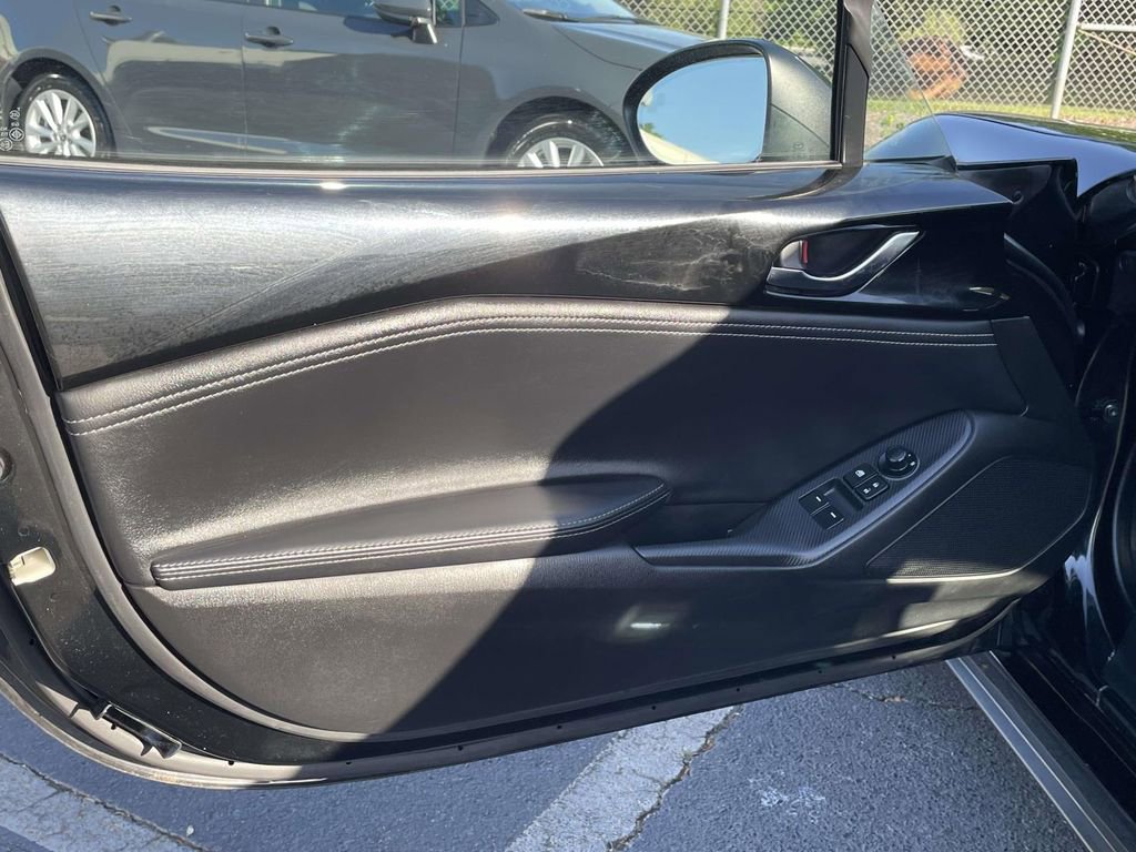 Used 2022 MAZDA MX-5 Miata Grand Touring image 17
