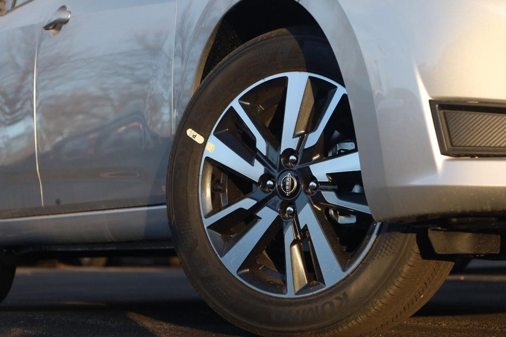 New 2025 Nissan Versa SV w/ Trunk Package image 3