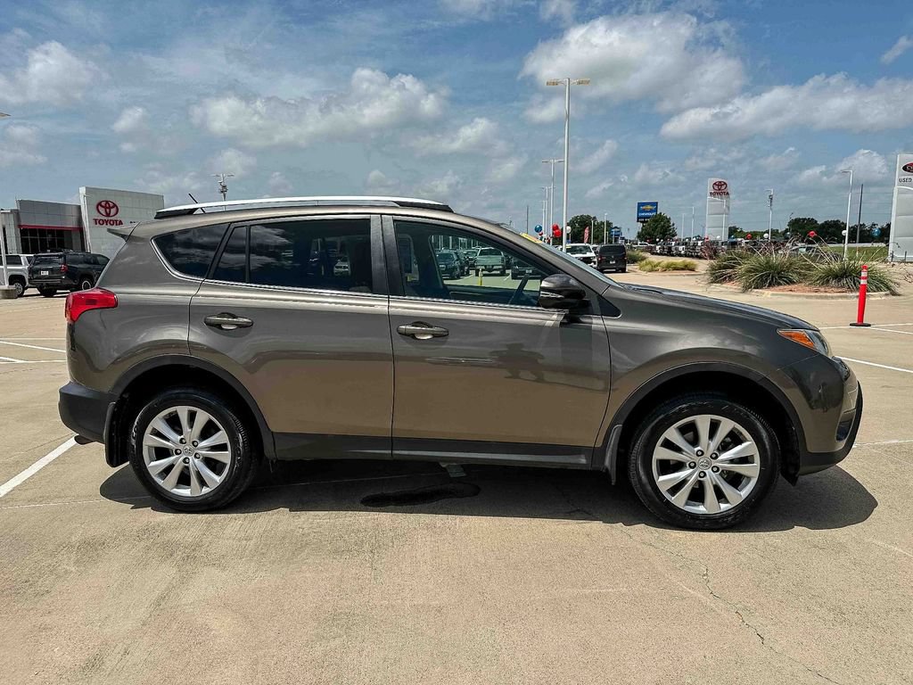 Used 2014 Toyota RAV4 Limited w/ Technology Package FWD image 2