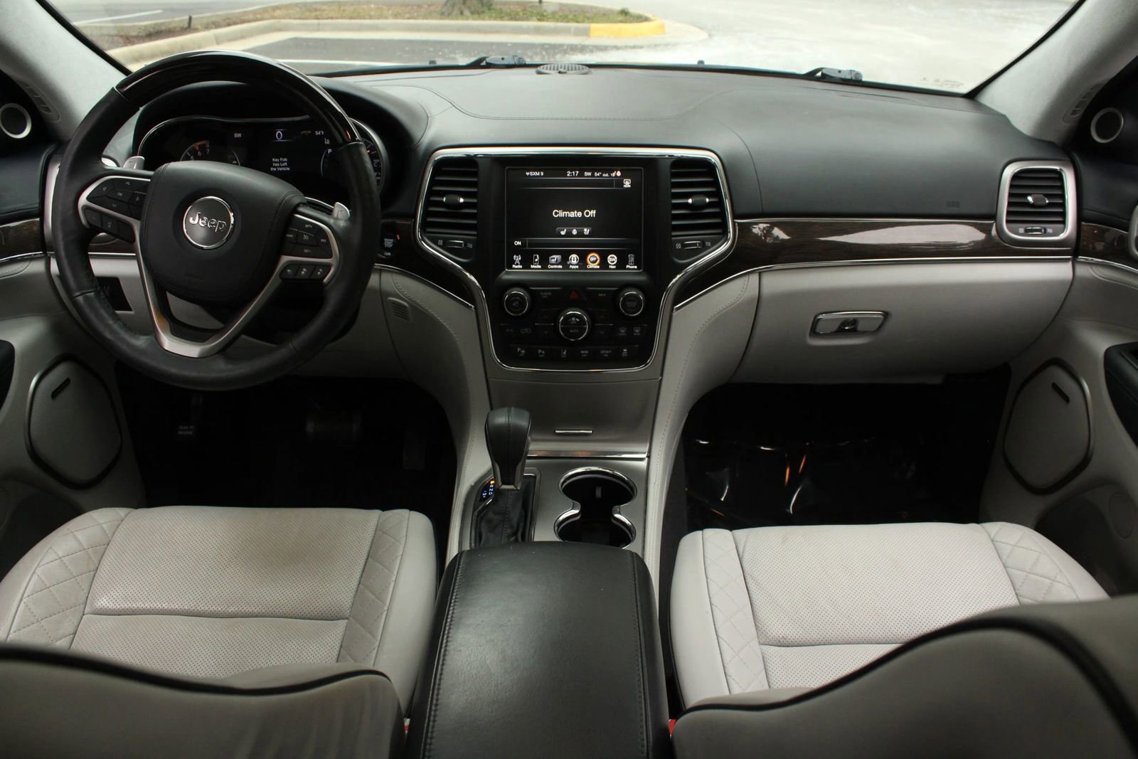 Used 2017 Jeep Grand Cherokee Summit AWD/4WD image 28
