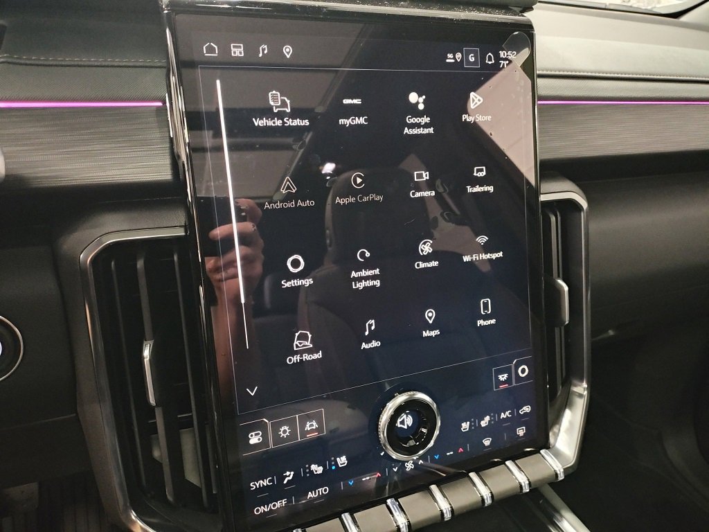 New 2026 GMC Acadia AT4 w/ Luxury Package image 32