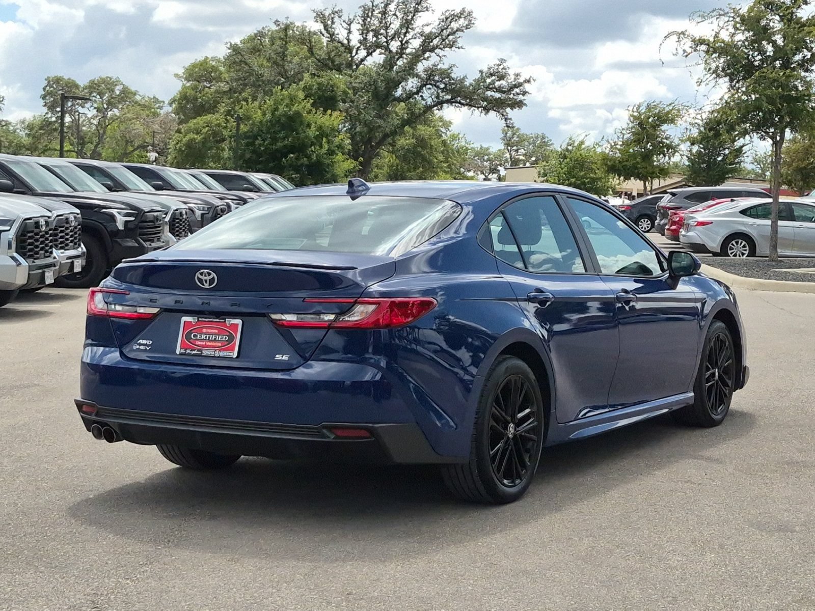 Certified 2025 Toyota Camry SE AWD/4WD image 5