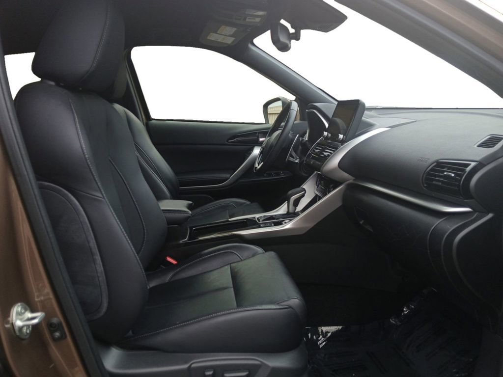 Used 2022 Mitsubishi Eclipse Cross AWD image 15