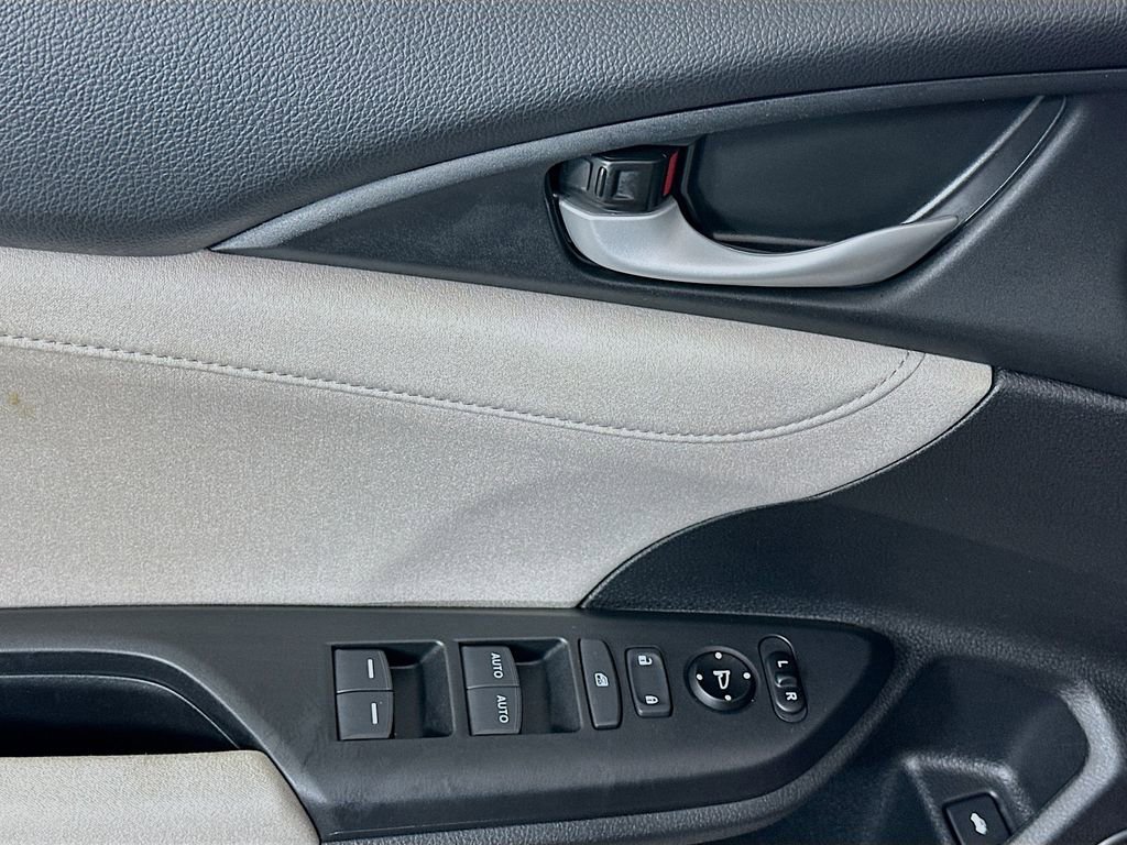 Certified 2021 Honda Insight EX image 17