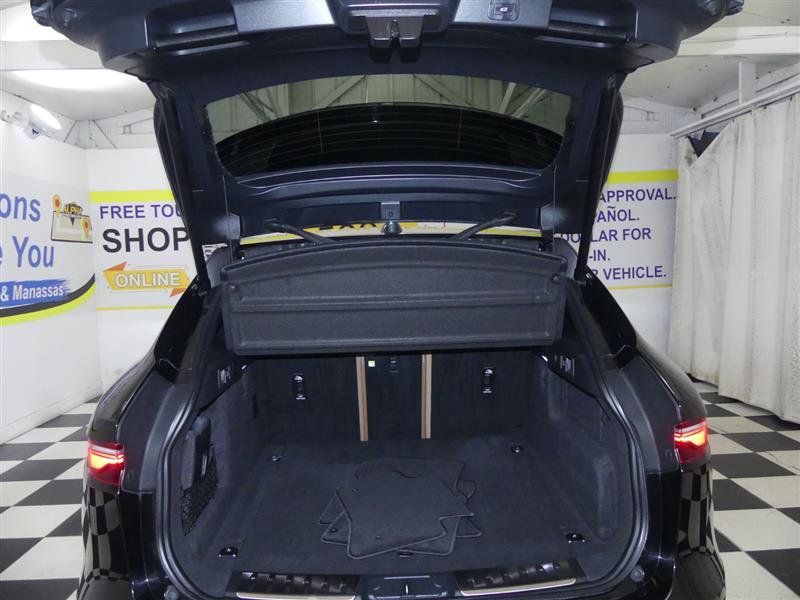 Used 2023 Jaguar F-PACE S image 33