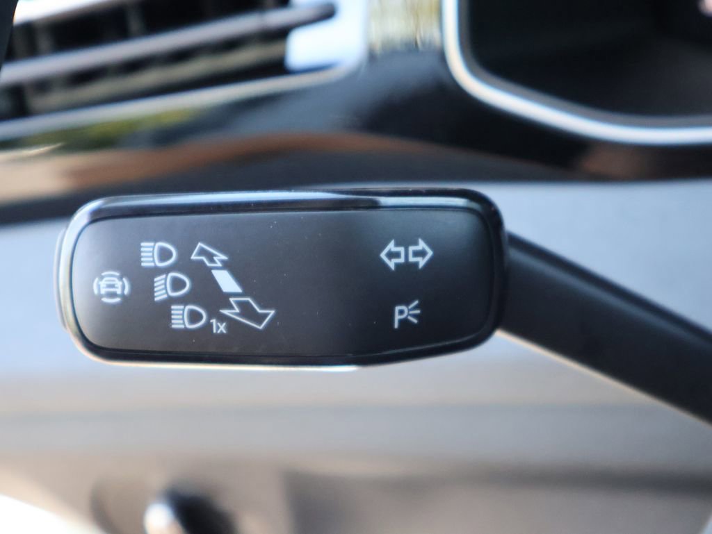 New 2026 Volkswagen Jetta SE FWD image 33