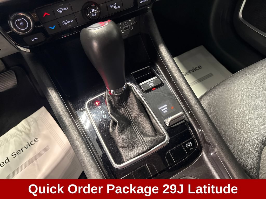 Used 2024 Jeep Compass Latitude AWD/4WD image 17