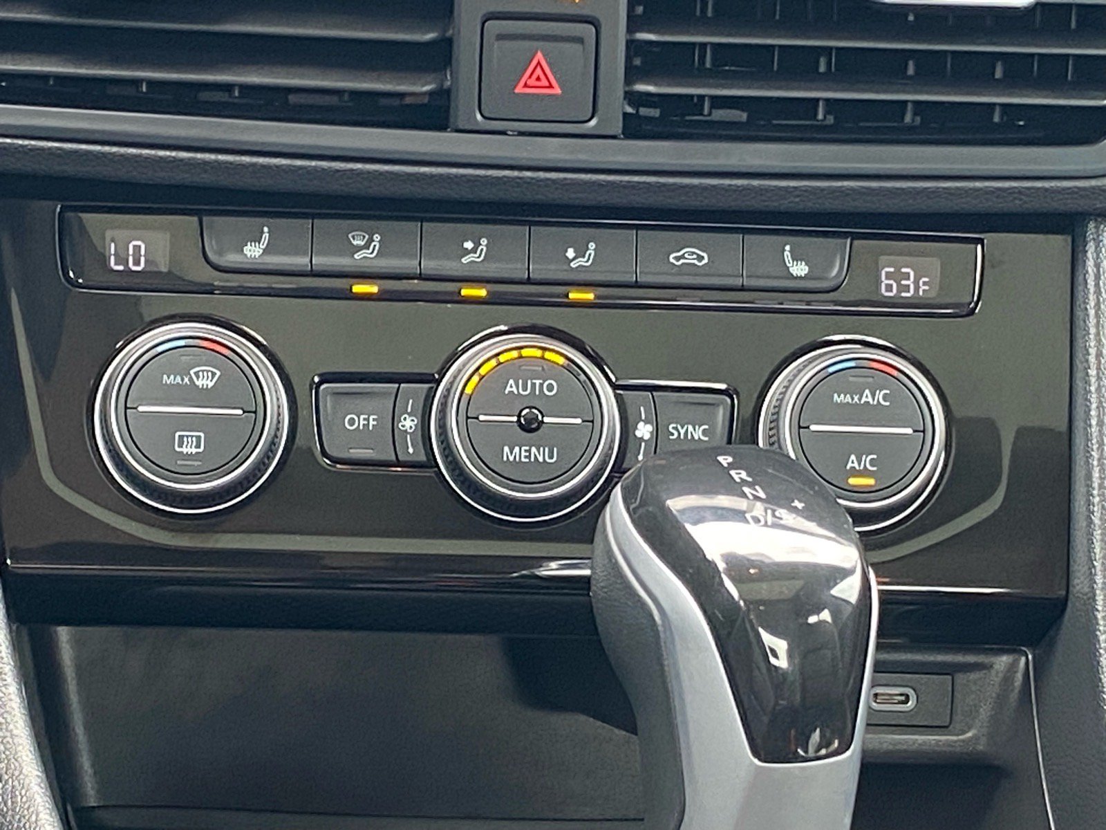 Certified 2023 Volkswagen Jetta SE FWD image 10