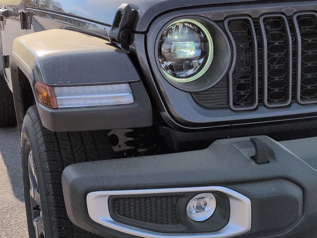 New 2026 Jeep Gladiator Sport AWD/4WD image 9