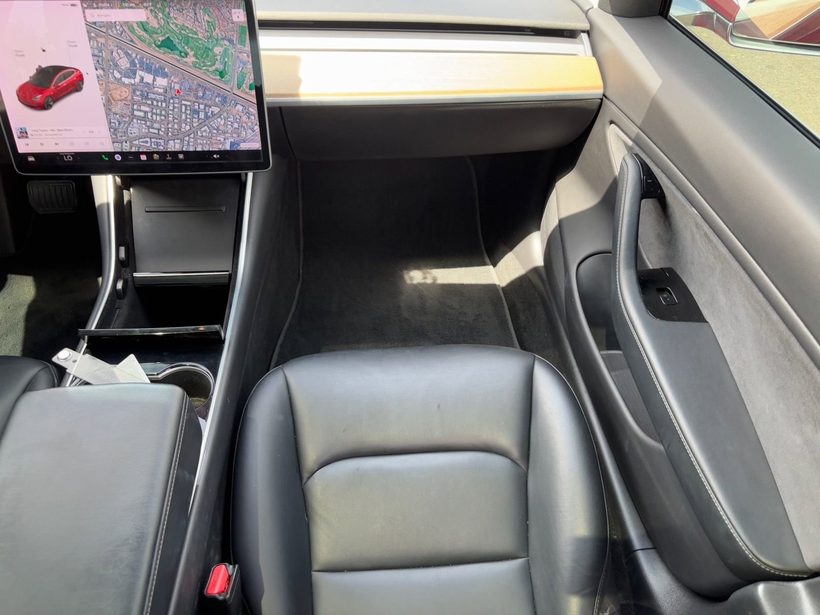 Used 2018 Tesla Model 3 Long Range image 15