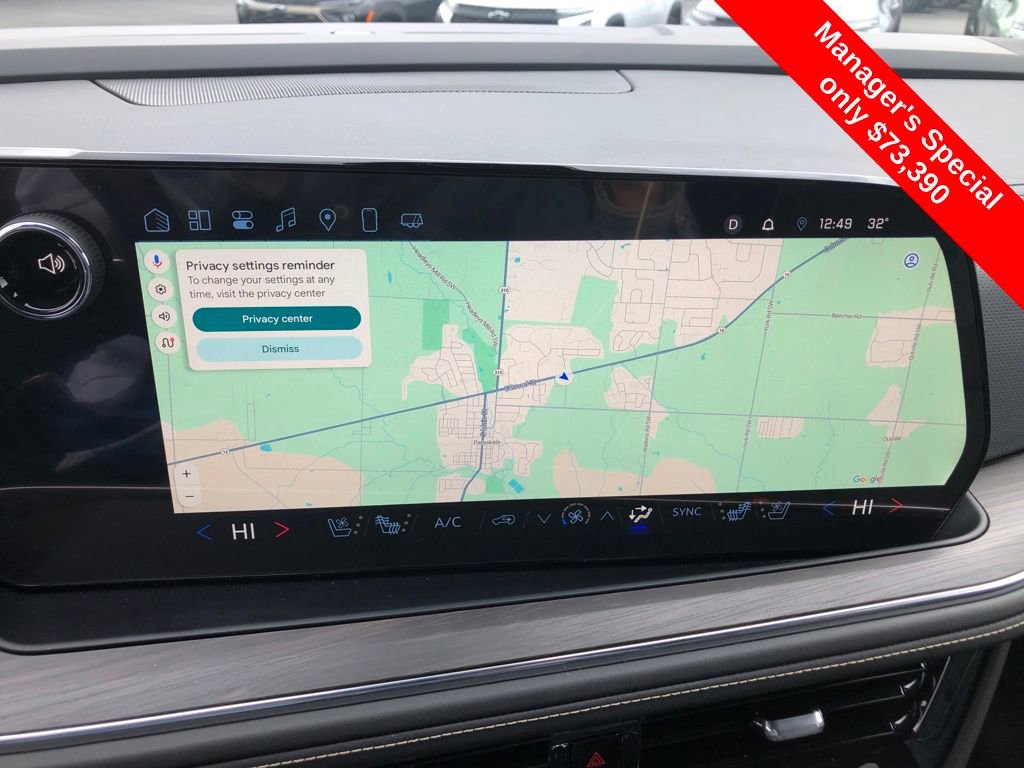 Used 2025 Chevrolet Suburban Premier image 22