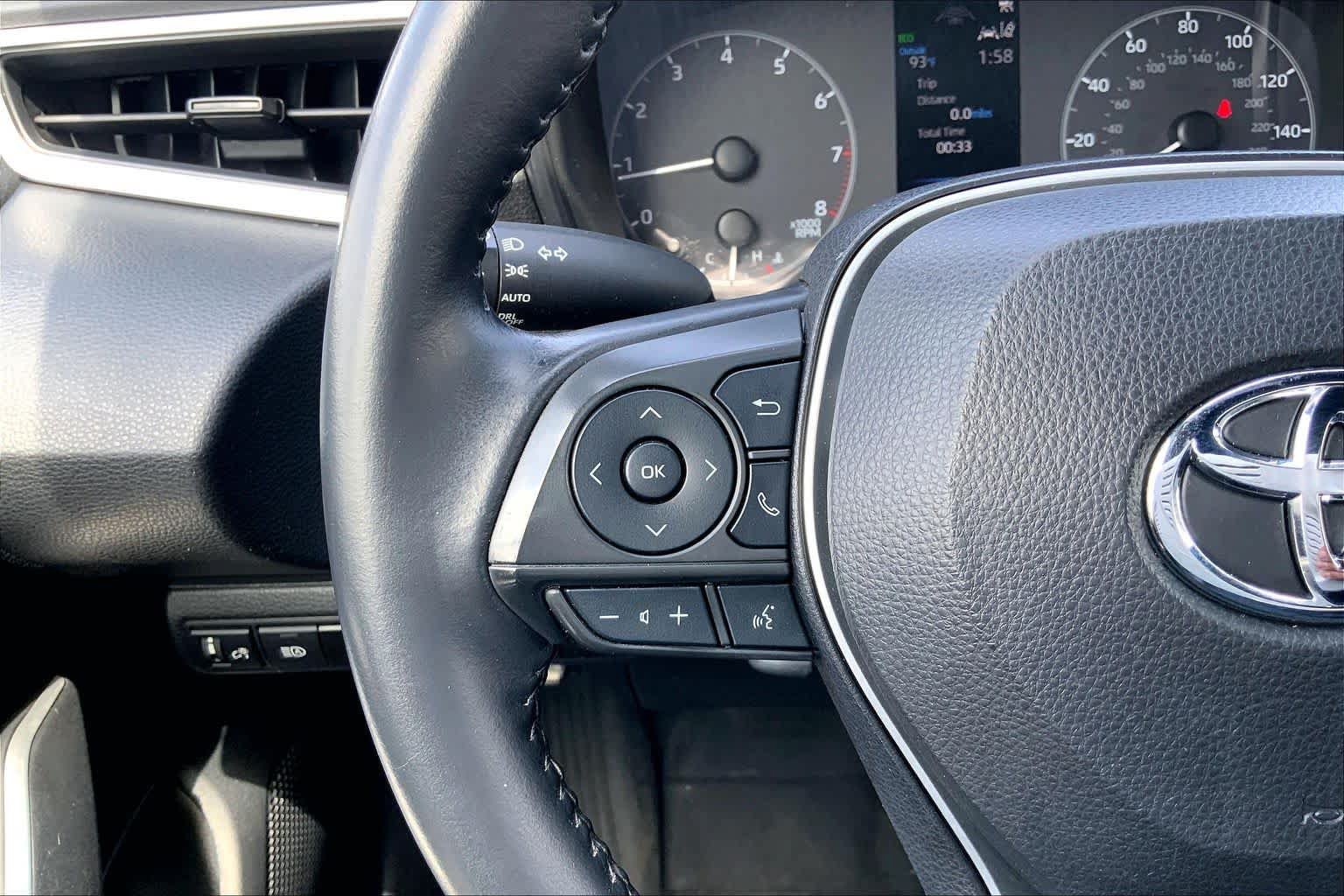 Certified 2023 Toyota Corolla SE w/ SE Premium Package FWD image 23