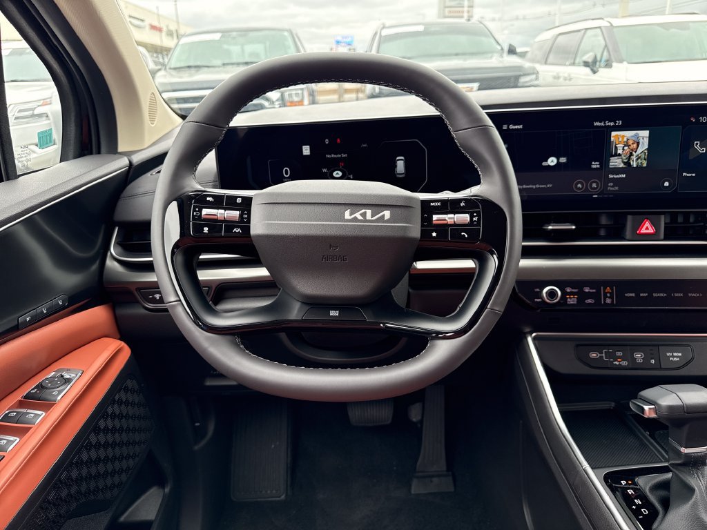New 2027 Kia Carnival SX FWD image 16