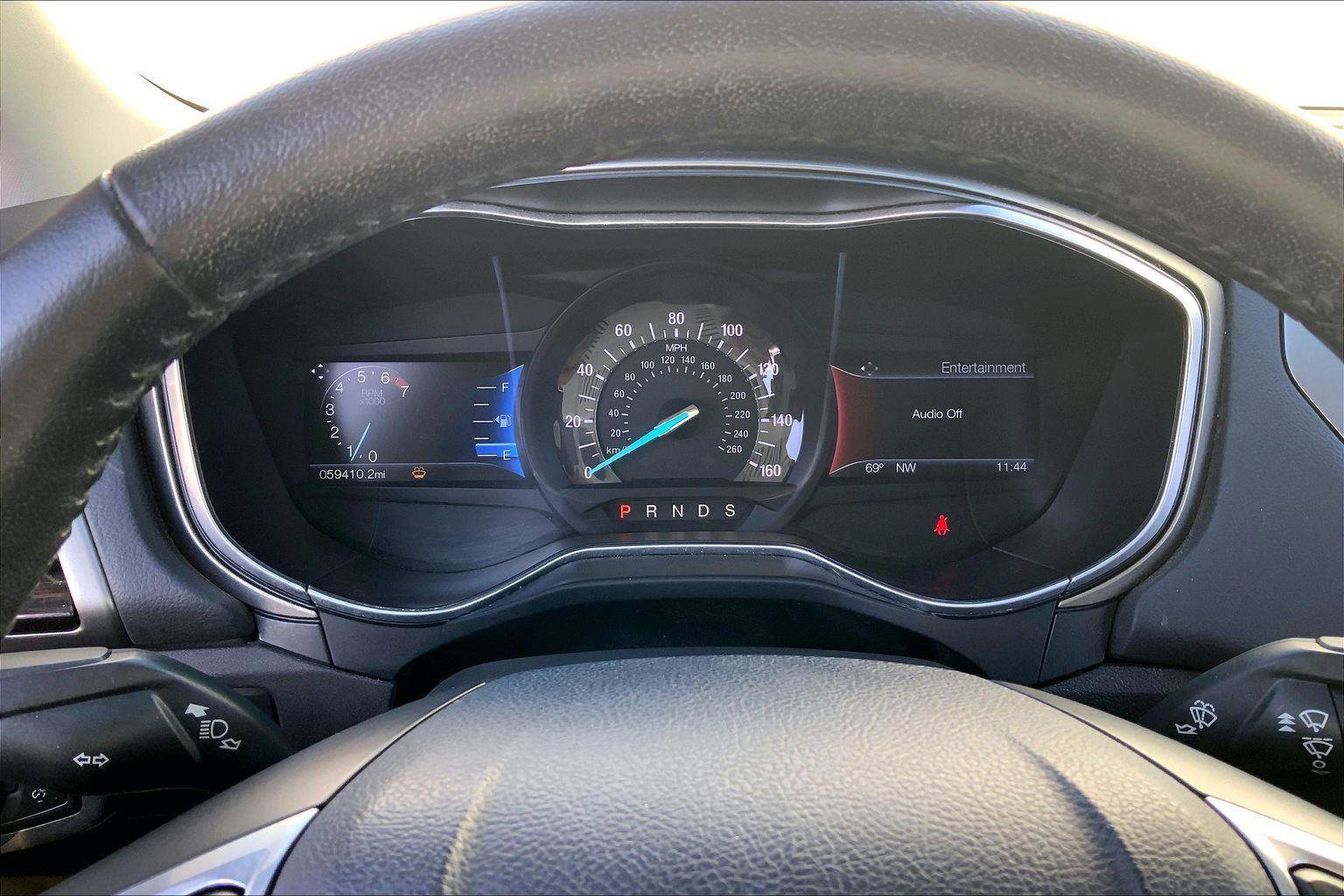 Used 2015 Ford Fusion SE w/ Equipment Group 202A image 18