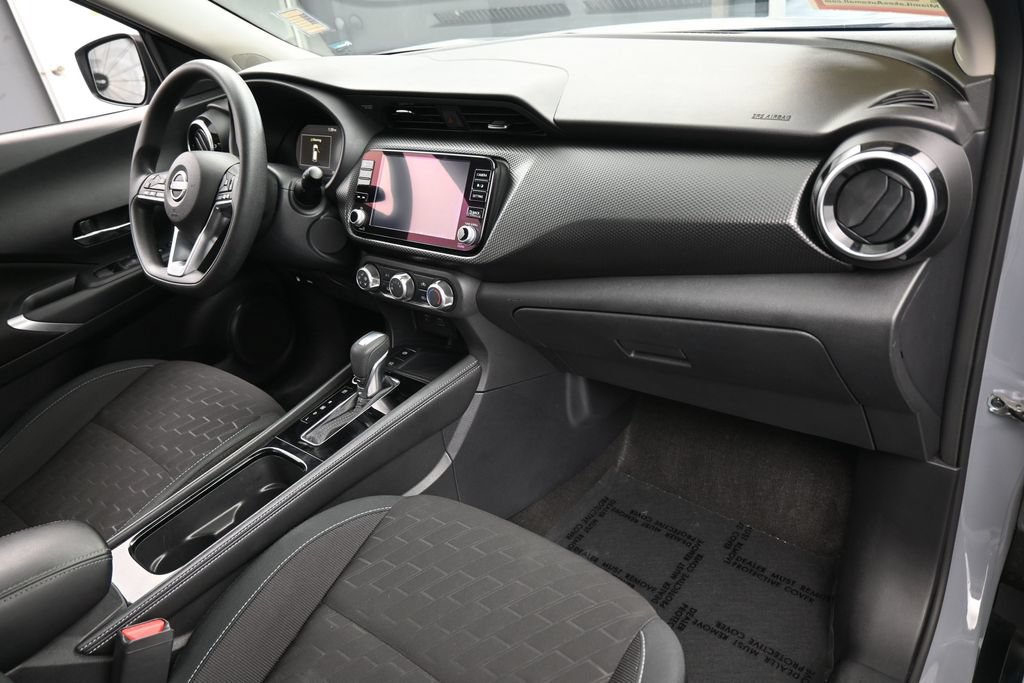 Used 2023 Nissan Kicks SV FWD image 43