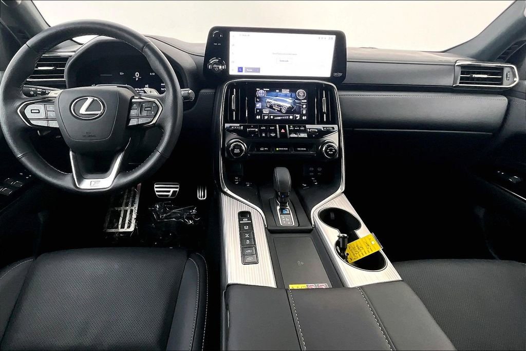 Used 2025 Lexus LX 700h F Sport image 21