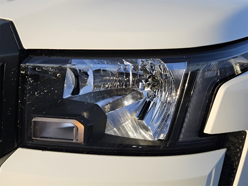 Used 2025 Nissan Frontier S image 14