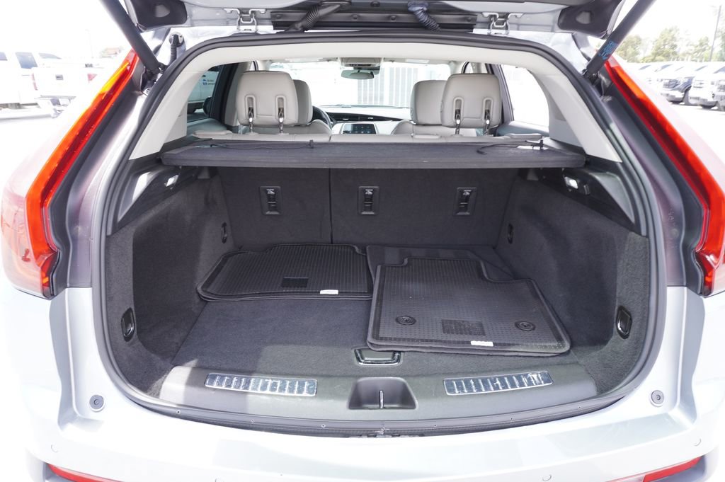 Certified 2023 Cadillac XT4 Premium Luxury FWD image 8