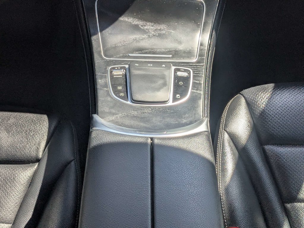 Used 2020 Mercedes-Benz GLC 300 image 24