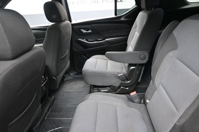 Used 2023 Chevrolet Traverse LT FWD image 18