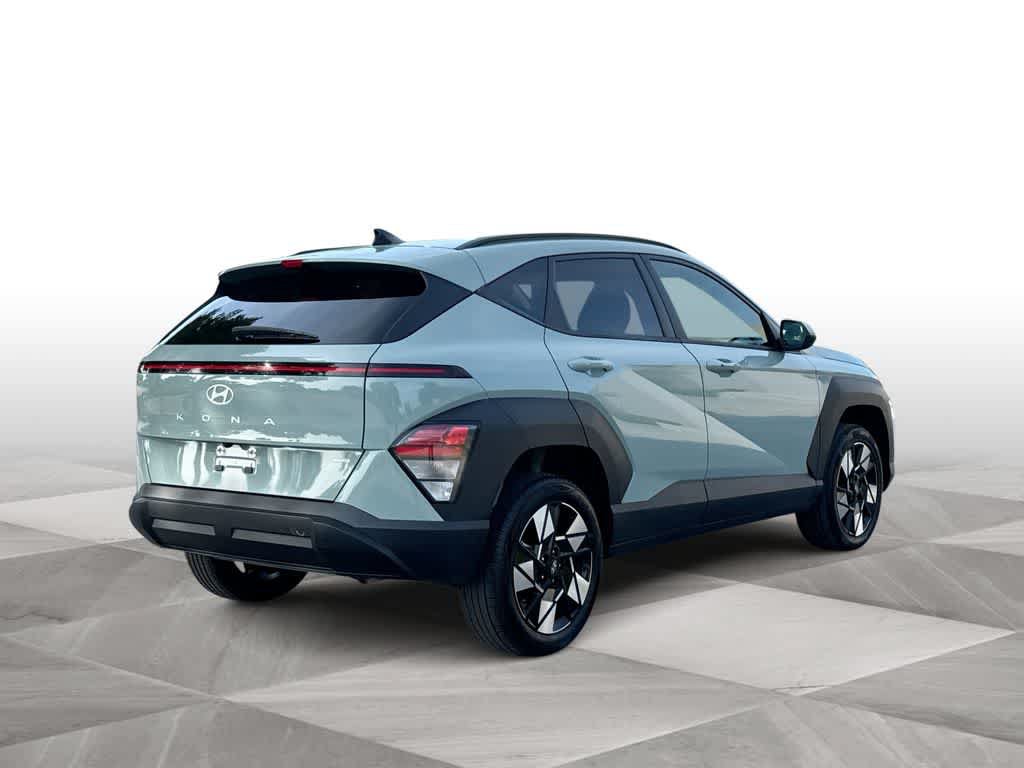 Used 2024 Hyundai Kona SEL AWD/4WD image 7