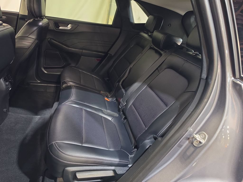 Used 2021 Ford Escape Titanium AWD/4WD image 24