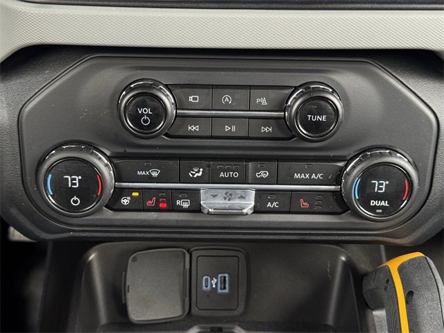 Used 2023 Ford Bronco Badlands image 17