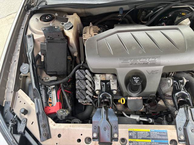 Used 2006 Pontiac Grand Prix w/ Preferred Package FWD image 28
