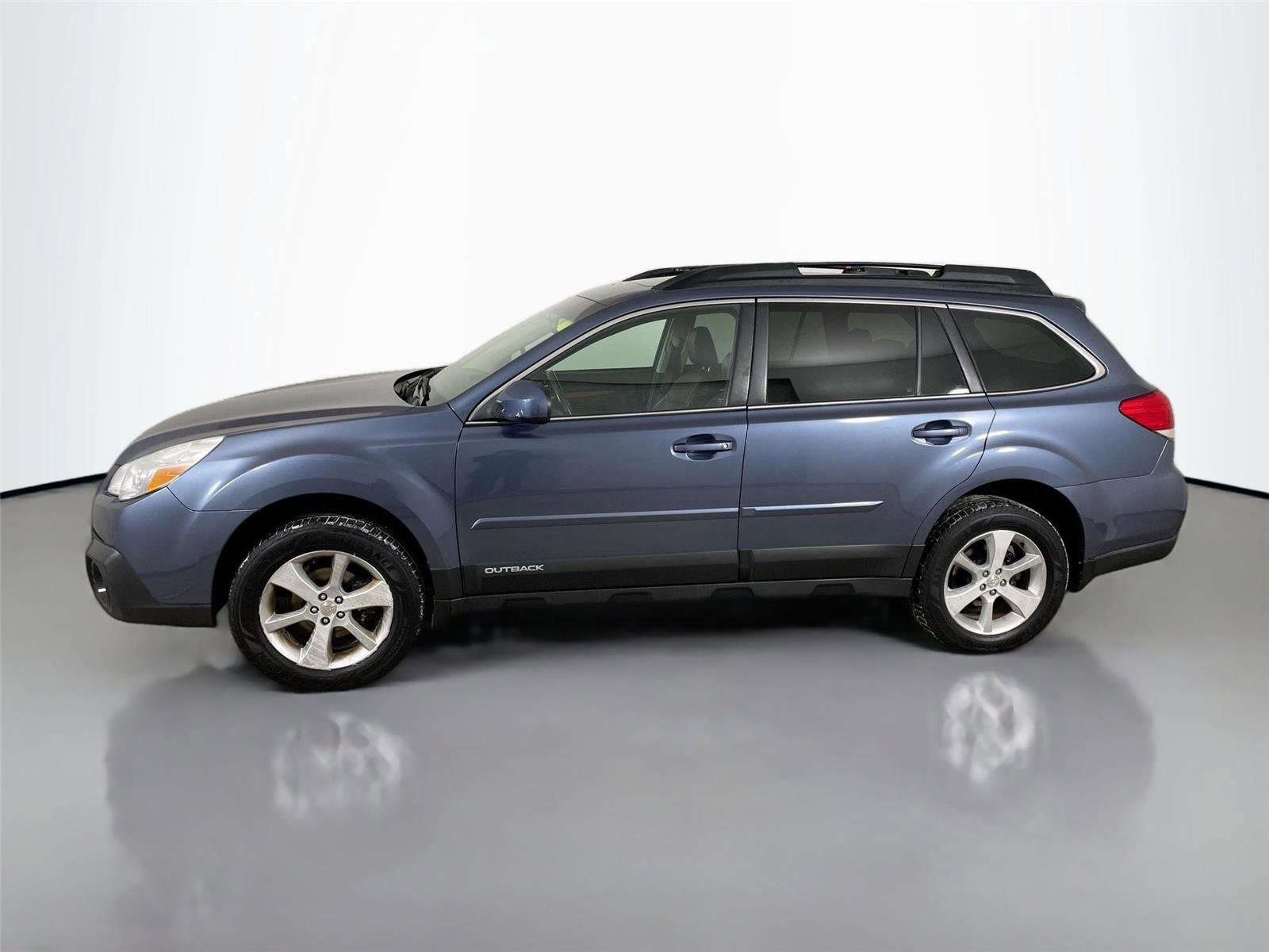 Used 2014 Subaru Outback 2.5i Limited w/ Moonroof Package image 4