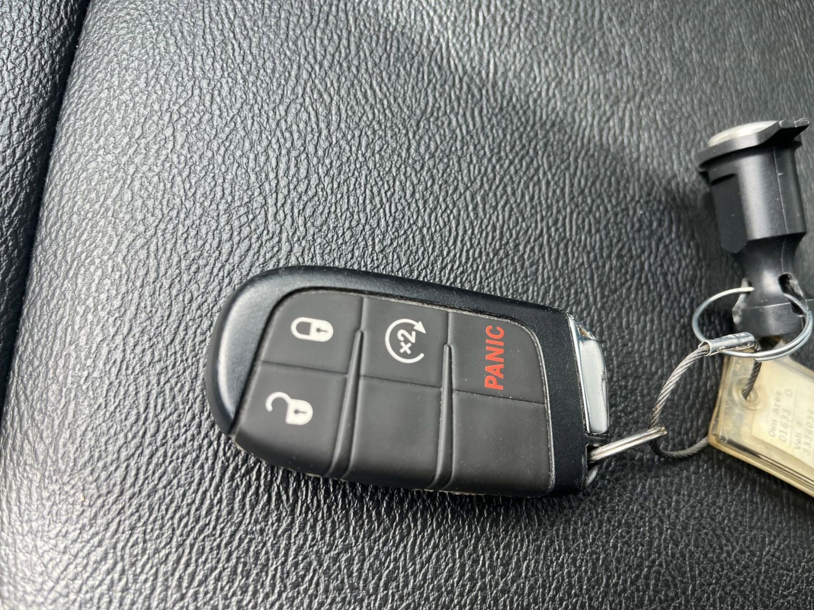 Used 2025 Jeep Compass Limited image 25